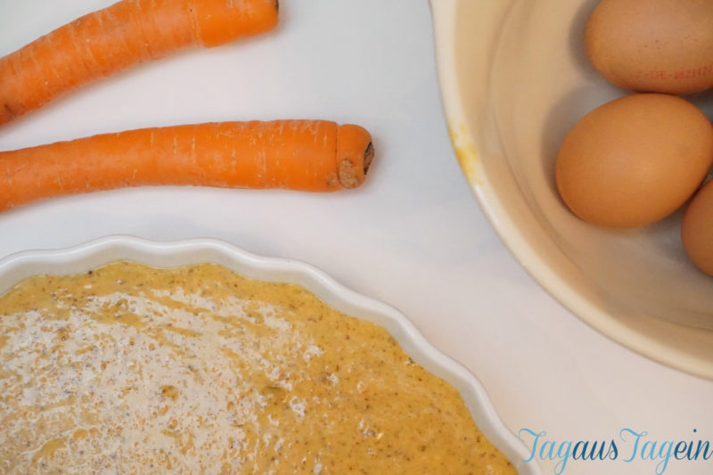 Saftiger gesunder Karottenkuchen mit Mandeln - Haddu Möhren? * Tagaustagein